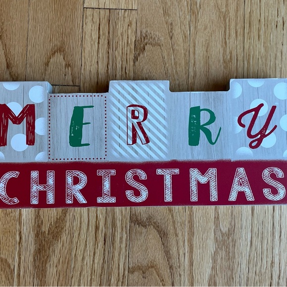 New reversible Merry Christmas and Happy New Year Wooden Sign - Picture 2 of 3